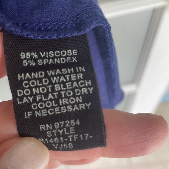 Dress - Picture 3 of 3